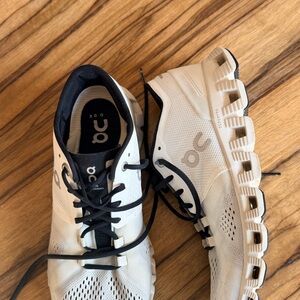 Ivory & Black Cloud X 4